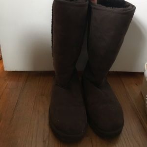 Brown uggs